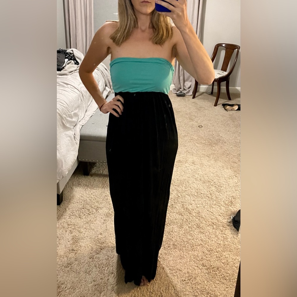 Strapless dress